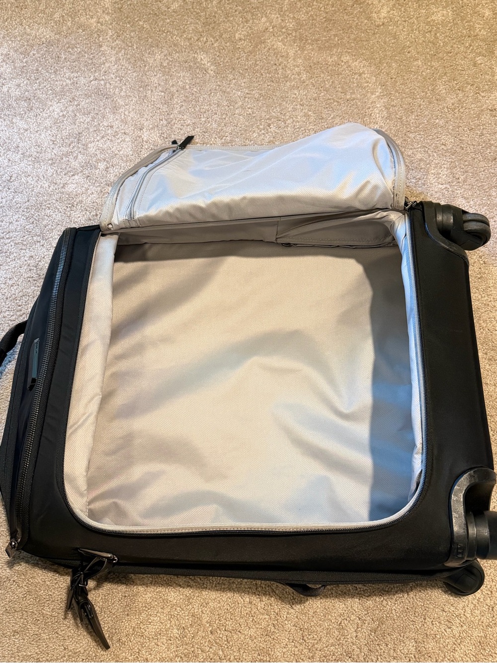 TUMI Voyageur Leger Continental 4 Wheel Carry-On - Black/Gunmetal - Picture 16 of 16